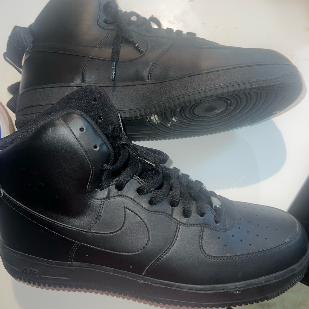 Nike Black High-Top Athletic Shoes